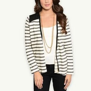 *Clearance* Yoyo 5 Black and Cream Cardigan